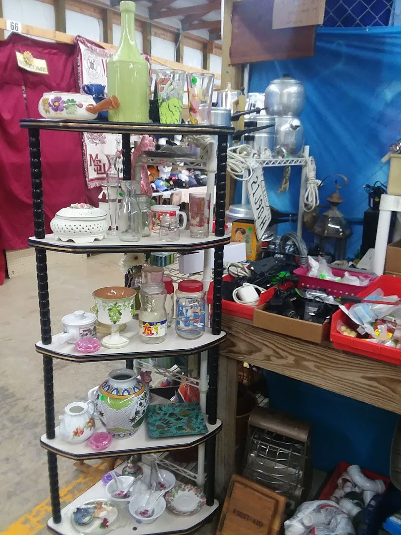 111 Flea Market