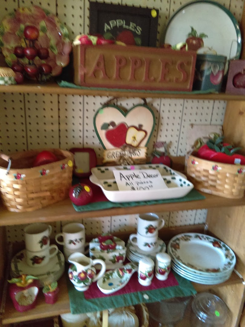 Carducci's 2nd Hand Shop