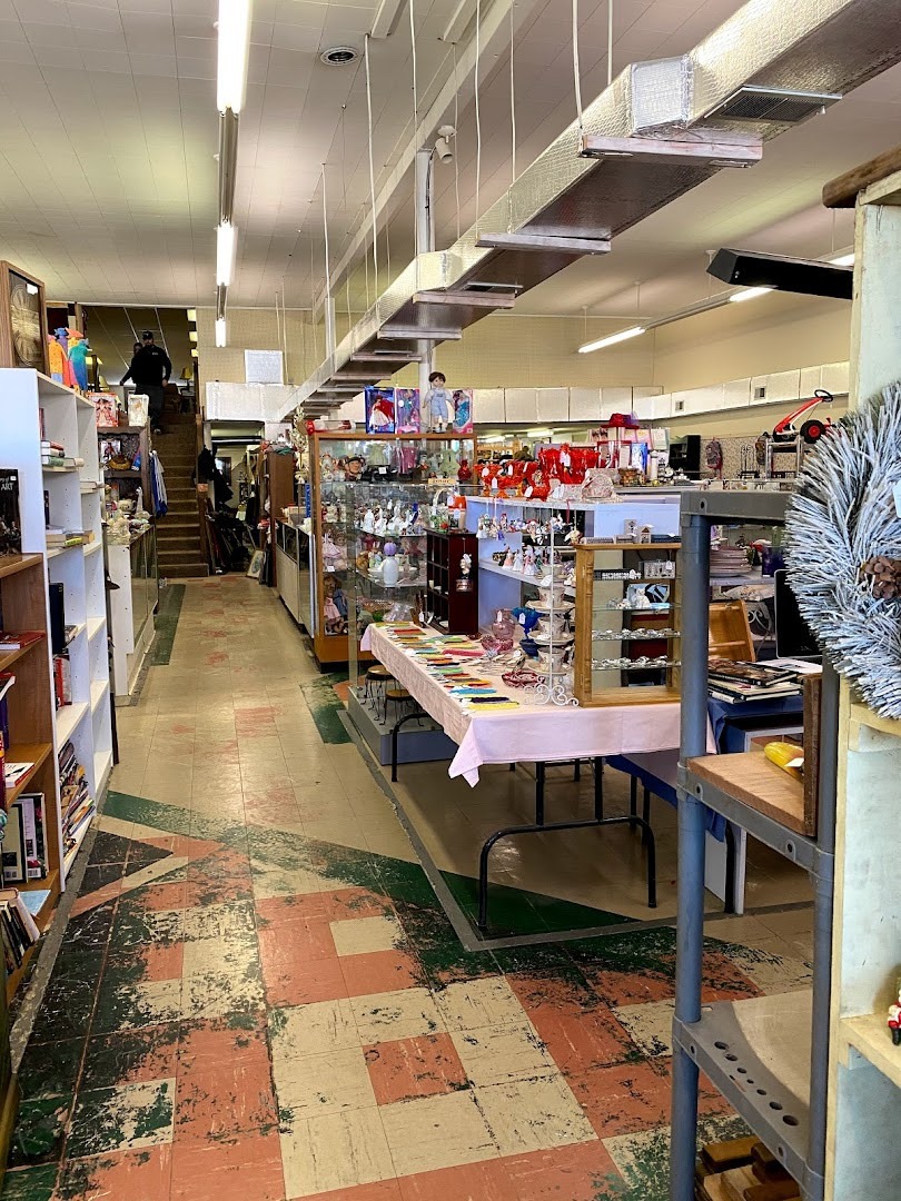Mick's Flea Market