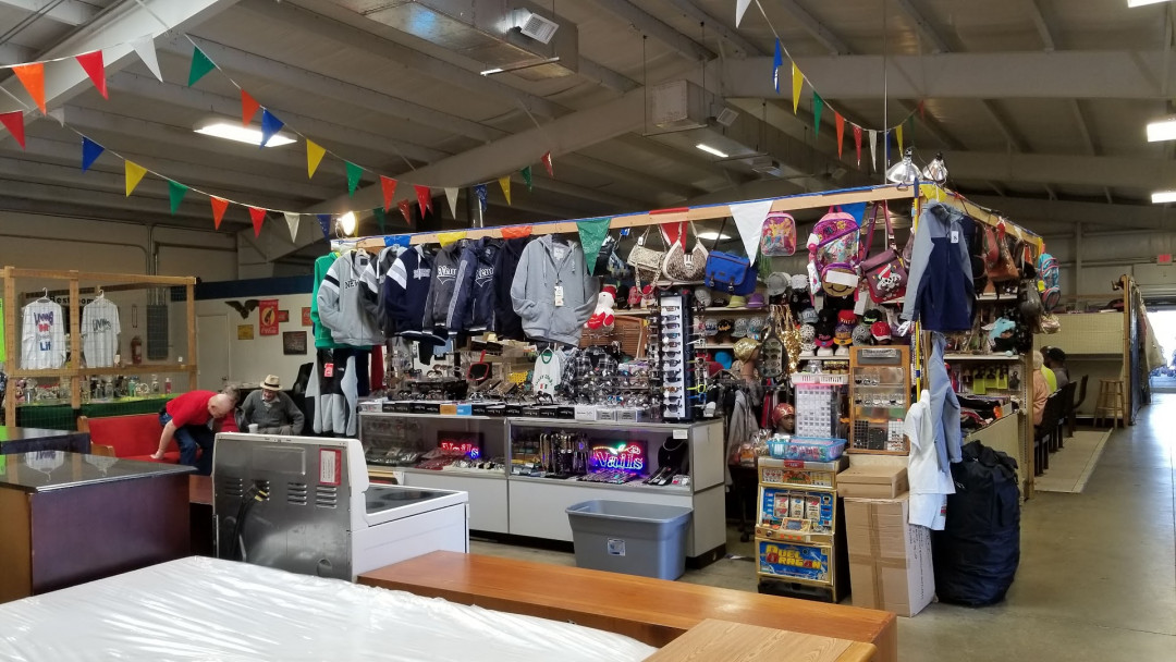 Shore Flea Market