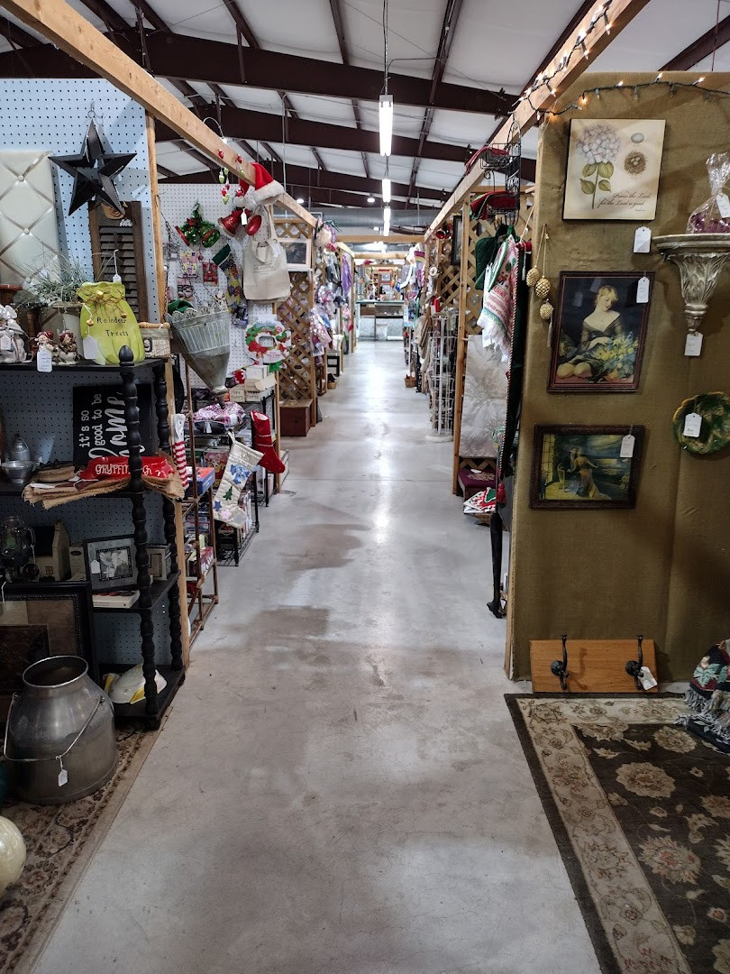 Tontitown Flea Market &amp; Antique Mall