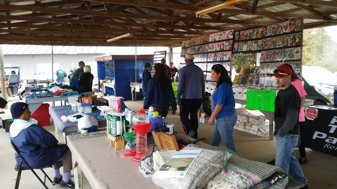 Sadies Flea Market