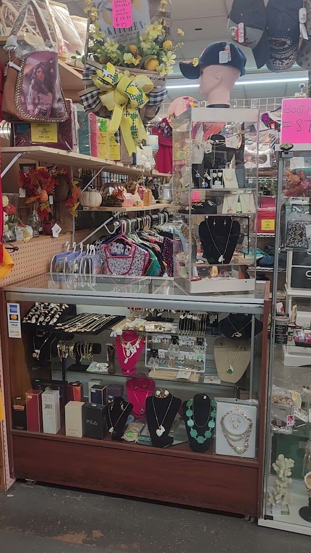 Webbs Indoor Flea Market