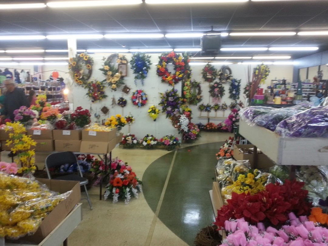 All Peddlers Vendors Outlet