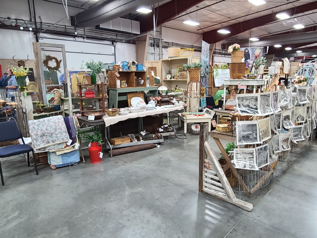 Bella Rustina Modern Vintage Market