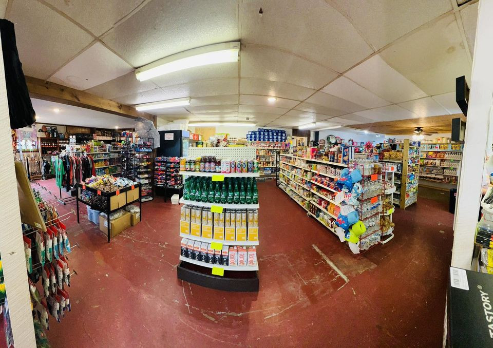Deckside Acres Market and More