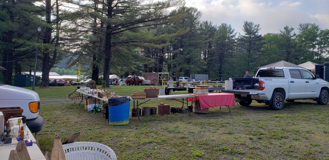 Hazen Flea Market