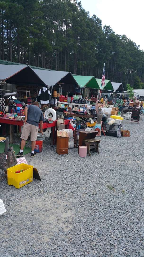 Lake Gaston Flea Market