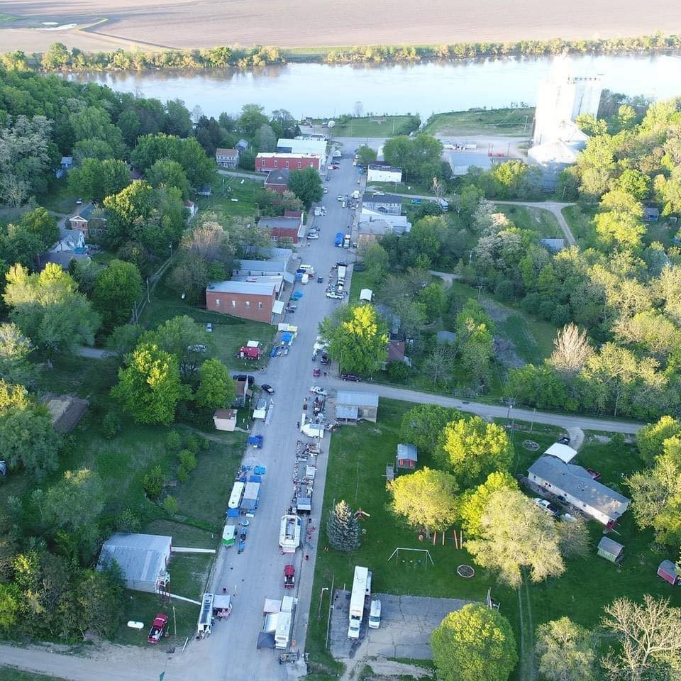 White Cloud Flea Market