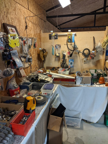 Uncle Dave's Flea Market