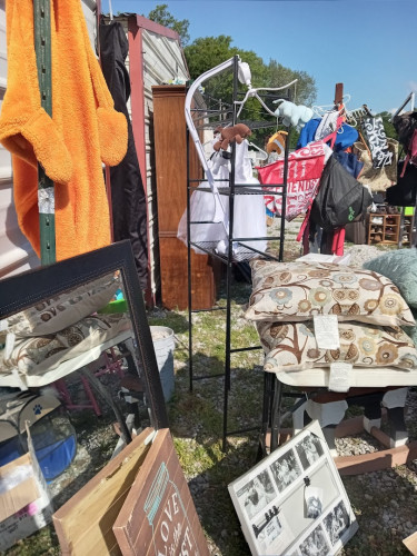 Meridian Street Flea Market