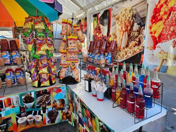 FOX PLAZA MERCADO (OUTDOOR MARKET)