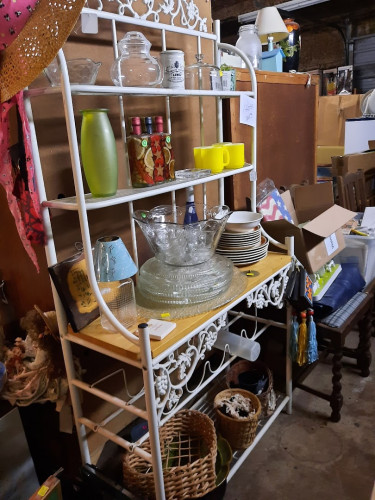 Madonna's Resale and Flea Market