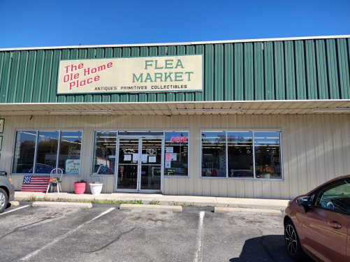 The Ole' Home Place Flea Market & Antiques