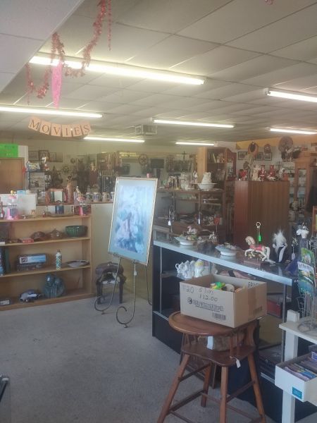 Crossing Indoor Flea Market