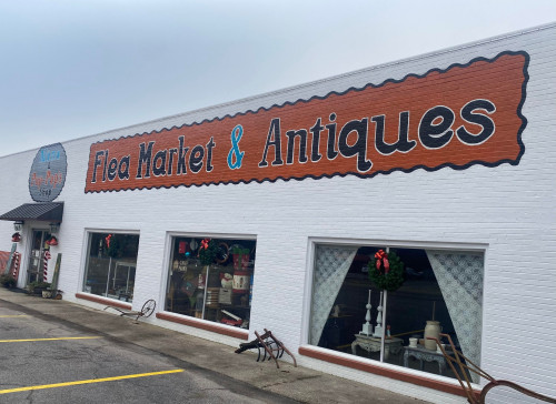 Nana & Pop-Pop's Shop (Flea Market & Antiques)