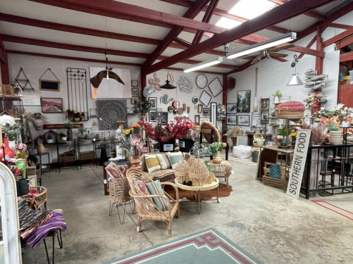 Magnolia Flea Market