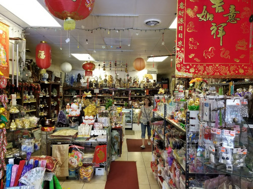 Maunakea Market Place