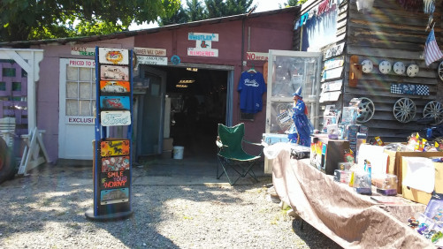 Hudson Flea Market