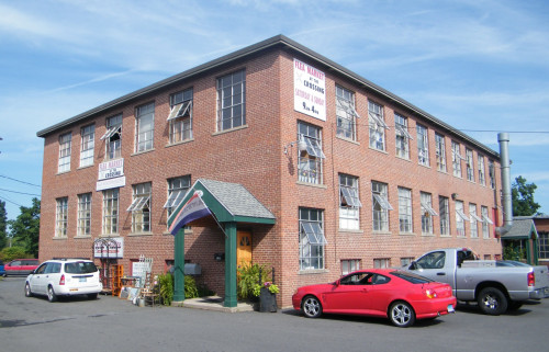 Flea Market at the Crossing
