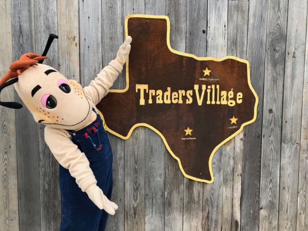 Trader's Village San Antonio
