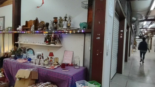Johnson's Highway 55 Flea Market